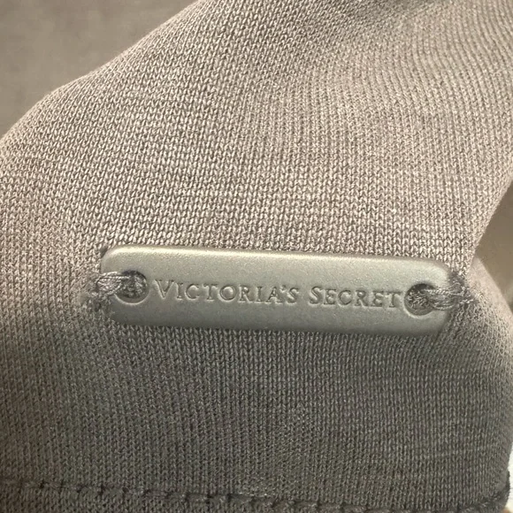 NWT Victoria's Secret  top - Picture 6 of 6